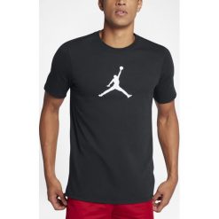 KOSZULKA M JMTC TEE 23/7 JUMPMAN. Brązowe koszulki męskie marki Jordan, m, bez wzorów, z bawełny, bez kołnierzyka. Za 99,99 zł.