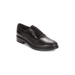 Derby Geox DONNA BROGUE. Czarne półbuty damskie Geox, bez wzorów, bez obcasa, bez zapięcia. W wyprzedaży za 412,30 zł.