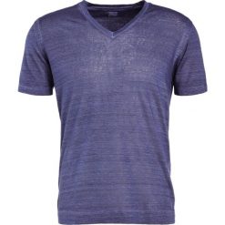 120% Lino UOMO Tshirt basic dark blue. Niebieskie koszulki polo męskie marki 120% Lino, l, ze lnu. W wyprzedaży za 351,75 zł.