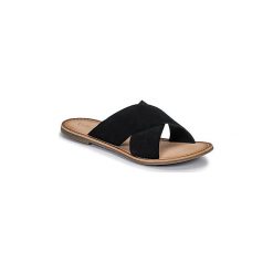 Klapki Kickers DIAZ. Czarne klapki damskie marki Kickers, bez wzorów, bez obcasa. Za 199,00 zł.
