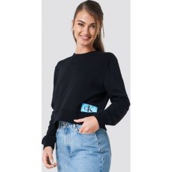 Bluzy damskie: Calvin Klein Bluza Monogram Logo Badge - Black
