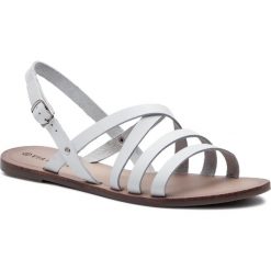 Sandały VIA RAVIA - ARC-REFI-03 White. Białe klapki damskie Via Ravia, bez wzorów, ze skóry, bez obcasa, na obcasie. Za 79,99 zł.