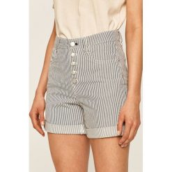 Tommy Jeans - Szorty. Białe szorty damskie Tommy Jeans, s, bez wzorów, z elastanu, casualowe, z podwyższonym stanem. W wyprzedaży za 249,90 zł.