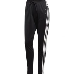 Spodnie adidas ID 3-Stripes Snap DZ8660. Spodnie damskie Adidas, z poliesteru, z standardowym stanem. Za 179,00 zł.