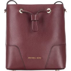 Michael Kors Cary Small Torebka Czerwony Fioletowy. Czerwone torebki klasyczne damskie w paski, ze skóry. Za 1325,95 zł.