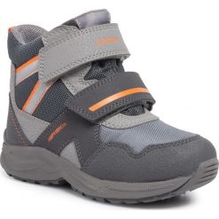 Śniegowce GEOX - J Kuray B Abx B J94ABH 0CE11 C0036 S Grey/Orange. Szare śniegowce chłopięce Geox, bez zapięcia. W wyprzedaży za 219,00 zł.