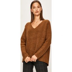 Answear - Sweter. Pomarańczowe swetry damskie ANSWEAR, uniwersalny, bez wzorów, z bawełny, bez rękawów, bez kaptura. W wyprzedaży za 79,90 zł.