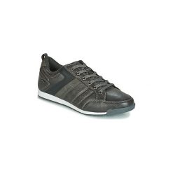 Buty Umbro FULLY. Szare trampki męskie Umbro, bez wzorów, bez zapięcia. Za 179,10 zł.