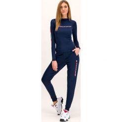 Spodnie dresowe Tommy Sport Fleece Jogger S10S100289. Niebieskie spodnie damskie Tommy Sport, s, z dresówki, sportowe. W wyprzedaży za 289,00 zł.