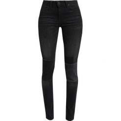 Lee JODEE Jeans Skinny Fit black. Czarne rurki damskie Lee. W wyprzedaży za 359,10 zł.