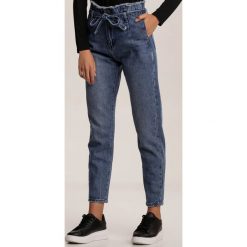 Niebieskie Jeansy Mom Fit Seralaevar. Niebieskie jeansy damskie Renee, s. Za 129,99 zł.