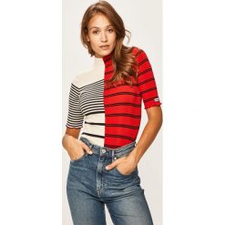 Desigual - Bluzka. Czerwone bluzki damskie Desigual, s, bez wzorów, z elastanu, z golfem, bez rękawów. W wyprzedaży za 199,90 zł.