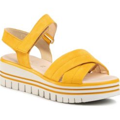 Sandały GABOR - 44.622.13 Mango. Żółte klapki damskie Gabor, bez wzorów, ze skóry, bez obcasa, na koturnie. Za 429,00 zł.