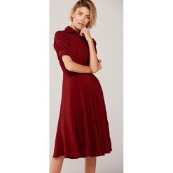 Sukienka Gemma Pulita bordo 32. Czerwone sukienki damskie Marie Zélie, na lato, s, w paski, z jedwabiu, bez kołnierzyka, z krótkim rękawem, krótkie, mini, rozkloszowane. Za 597,00 zł.
