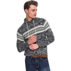 Sweter z motywem norweskim. Szare swetry męskie Top Secret, xxl, bez wzorów, z golfem, bez kaptura. W wyprzedaży za 69,99 zł.