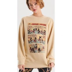 Bluza Mickey Mouse - Beżowy. Brązowe bluzy damskie Cropp, s, z motywem z bajki, bez rękawów, bez kaptura. W wyprzedaży za 49,99 zł.
