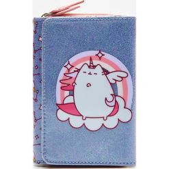 Portfel z nadrukiem Pusheen - Niebieski. Niebieskie portfele damskie Cropp, z nadrukiem. Za 44,99 zł.