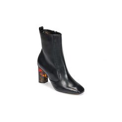 Botki KG by Kurt Geiger STRIDE. Czarne botki damskie marki KG by Kurt Geiger, bez obcasa, bez zapięcia. Za 687,20 zł.