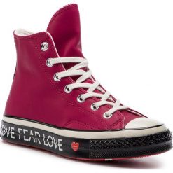 Trampki CONVERSE - Chuck 70 Hi 563472C Rhubarb/Egret/Blac. Czerwone półbuty damskie marki Converse, bez wzorów, ze skóry, bez zapięcia. Za 479,00 zł.