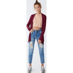 Kardigan basic. Czerwone swetry damskie Pull&Bear, bez wzorów, bez rękawów, bez kaptura. Za 69,90 zł.