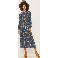 Only - Sukienka. Sukienki damskie ONLY, na co dzień, w paski, z poliesteru, casualowe, bez kołnierzyka, z długim rękawem, długie, midi, rozkloszowane. Za 189,90 zł.