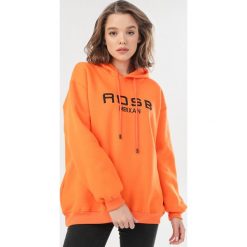 Pomarańczowa Bluza Lilinvyra. Pomarańczowe bluzy damskie Born2be, s, bez wzorów, bez rękawów, z kapturem. Za 89,99 zł.