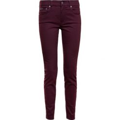 Polo Ralph Lauren SATEEN SKI Jeansy Slim fit vintage burgundy. Niebieskie jeansy damskie marki Polo Ralph Lauren, z bawełny. W wyprzedaży za 314,50 zł.