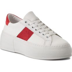 Sneakersy BRONX - 66189-A BSAHARX White/Red 2065. Białe półbuty damskie Bronx, ze skóry. W wyprzedaży za 329,00 zł.