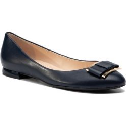 Baleriny HÖGL - 8-101080 Blue 3200. Niebieskie baleriny damskie HÖGL, bez wzorów, ze skóry, klasyczne, bez obcasa, na płaskiej podeszwie. Za 569,00 zł.