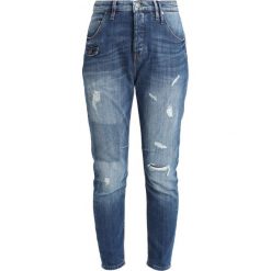 Marc O'Polo DENIM FREJA Jeansy Relaxed Fit combo. Niebieskie jeansy damskie marki Marc O'Polo DENIM, bez wzorów, z elastanu. Za 559,00 zł.