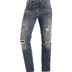 Antony Morato Jeansy Slim Fit blu denim. Niebieskie jeansy męskie relaxed fit marki Antony Morato, z bawełny. W wyprzedaży za 356,30 zł.