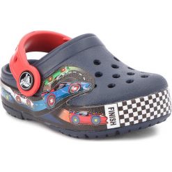 Klapki CROCS - Crocband Fun Lab Lights Clg K 204984 Navy. Niebieskie klapki chłopięce Crocs, z tworzywa sztucznego. Za 199,00 zł.