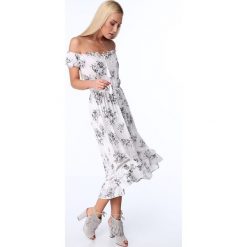 Sukienka w kwiaty z odkrytymi ramionami kremowa ZZ274. Białe sukienki damskie Fasardi, s, w kwiaty, bez kołnierzyka, bez rękawów, z odkrytymi ramionami. Za 89,00 zł.