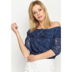 Granatowa Bluzka Spanish Way. Szare bluzki damskie marki Born2be, xl, bez wzorów, z koronki, bez kołnierzyka, z krótkim rękawem. Za 59,99 zł.