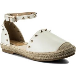 Espadryle JENNY FAIRY - WS56700-15 Biały. Białe espadryle damskie Jenny Fairy, z aplikacjami, ze skóry ekologicznej, bez obcasa, na płaskiej podeszwie. Za 79,99 zł.