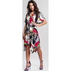 Czarna Sukienka Makes. Czarne sukienki damskie other, xl, bez wzorów, bez kołnierzyka, bez rękawów, midi. Za 64,99 zł.