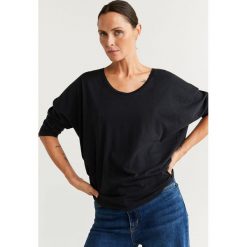 Mango - Bluzka Revo. Różowe bluzki damskie Mango, na co dzień, s, bez wzorów, z bawełny, z okrągłym kołnierzem, bez rękawów. Za 59,90 zł.