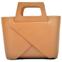 Torebki klasyczne damskie: Skórzana torebka w kolorze koniaku – (S)25 x (W)40 x (G)12 cm