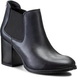 Botki CARINII - B3085 Sandro 1811/Oc Filc. Niebieskie botki damskie na obcasie Carinii, z materiału. W wyprzedaży za 179,00 zł.