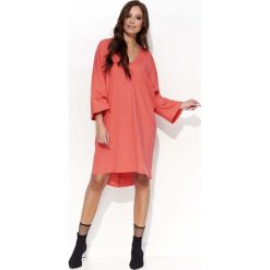 Koralowa Oversizowa Sukienka z Szerokim Rękawem Typu Kimono. Pomarańczowe sukienki damskie Molly.pl, do pracy, s, bez wzorów, z bawełny, eleganckie, bez kołnierzyka, bez rękawów, długie, oversize. Za 103,90 zł.