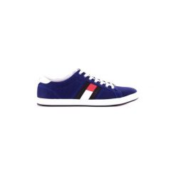 Buty Tommy Hilfiger FM02202. Niebieskie trampki męskie TOMMY HILFIGER, bez wzorów, bez zapięcia. Za 179,49 zł.