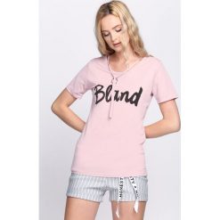Różowa Bluzka Blonde. Czerwone bluzki damskie marki Born2be, l. Za 39,99 zł.