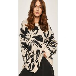 Answear - Sweter. Białe swetry damskie ANSWEAR, s, bez wzorów, z dzianiny, bez rękawów, bez kaptura. W wyprzedaży za 59,90 zł.