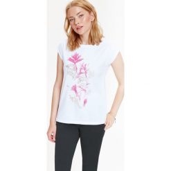 T-SHIRT KRÓTKI RĘKAW DAMSKI Z APLIKACJĄ. Szare t-shirty damskie Top Secret, z aplikacjami. Za 19,99 zł.