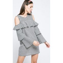 Missguided - Sukienka. Czarne sukienki damskie marki Missguided, na co dzień, bez wzorów, z bawełny, casualowe, bez kołnierzyka, z długim rękawem, długie, mini, proste. W wyprzedaży za 69,90 zł.