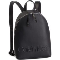 Plecak CALVIN KLEIN - Edged Backpack K60K605274 001. Czarne plecaki damskie Calvin Klein, bez wzorów, ze skóry ekologicznej. Za 749,00 zł.