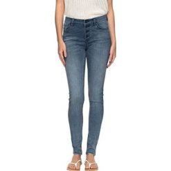 ROXY Dżinsy dla kobiet w Sunny Bay ERJDP03186-BTN0 Dark Blue (rozmiar 26). Niebieskie jeansy damskie Roxy. W wyprzedaży za 178,00 zł.