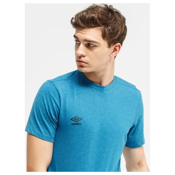 Umbro Koszulka Ss Fw Small Logo Cotton , niebieski, rozmiar S. Niebieskie koszulki męskie Umbro, s, bez wzorów, z bawełny, bez kołnierzyka, bez rękawów. W wyprzedaży za 47,99 zł.