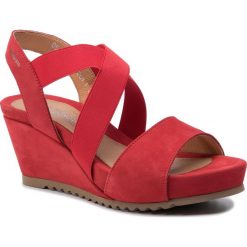 Sandały MEPHISTO - Giuliana G4606 Scarlet. Czerwone klapki damskie Mephisto, bez wzorów, ze skóry, bez obcasa, na obcasie. W wyprzedaży za 499,00 zł.