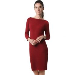 Sukienka w kolorze bordowym. Czerwone sukienki damskie Far Far Fashion, Ryłko by Agnes&Paul, na co dzień, bez wzorów, bez kołnierzyka, bez rękawów, proste. W wyprzedaży za 79,95 zł.
